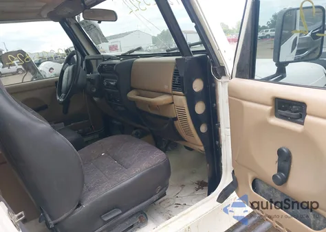 2000 Jeep Wrangler Sahara from USA, damaged, VIN 1J4FA59S3YP740762